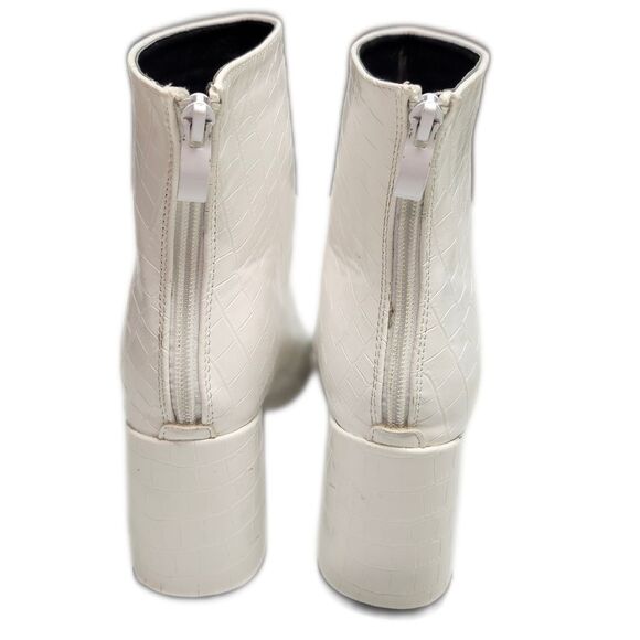 Nasty Gal white faux crocodile leather back zipper boot bootie, 3" heel, size 9 - Picture 4 of 7